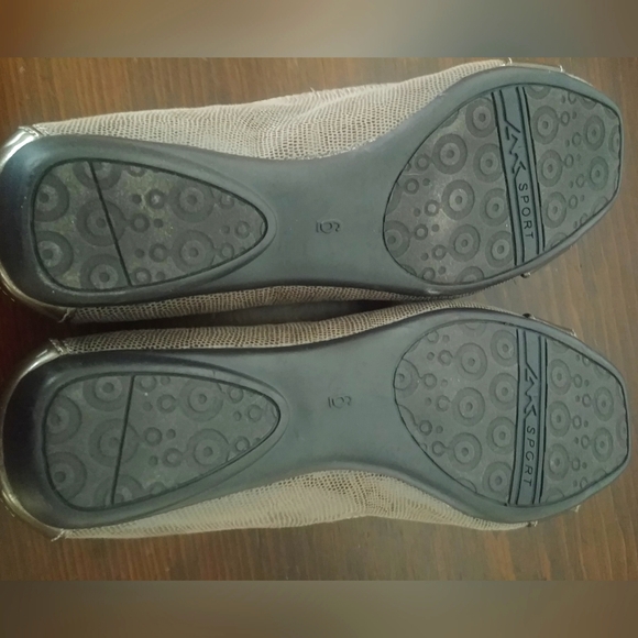 Anne Klein Womens Snakeskin Buckle Flats Brown Size 6M - Picture 6 of 7